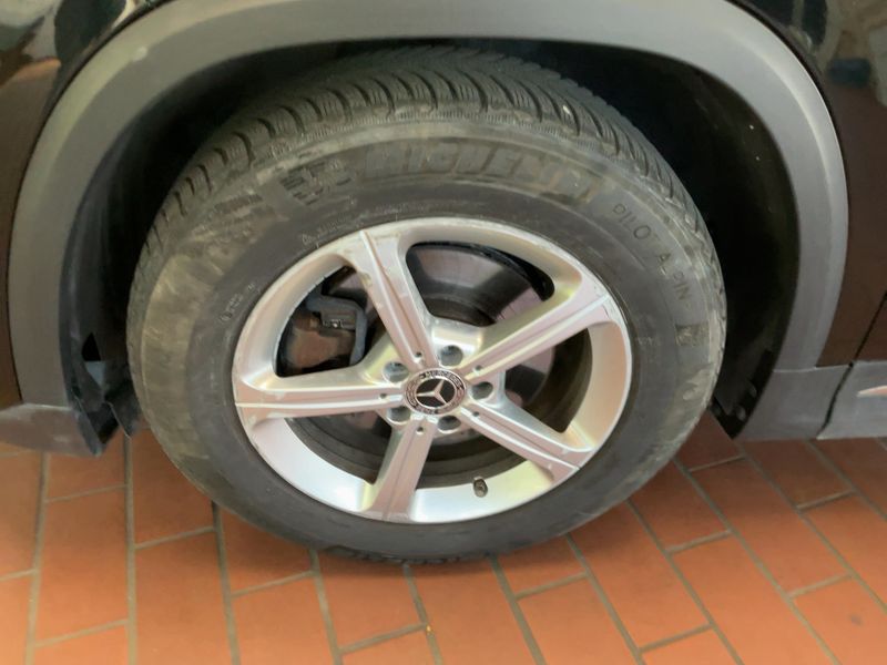 Mercedes-Benz GLA-Klasse GLA 200 4Matic AMG Line 2021 – снимка 3