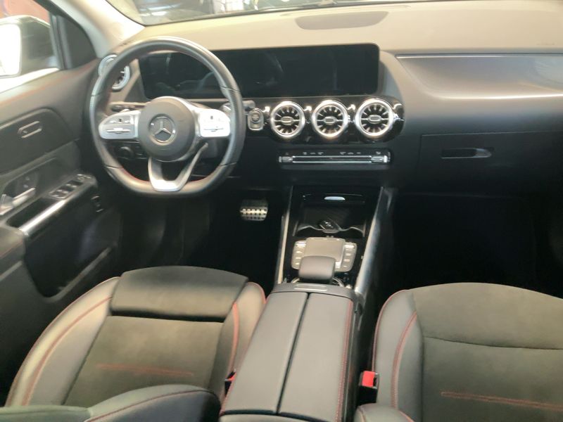 Mercedes-Benz GLA-Klasse GLA 200 4Matic AMG Line 2021 – снимка 18