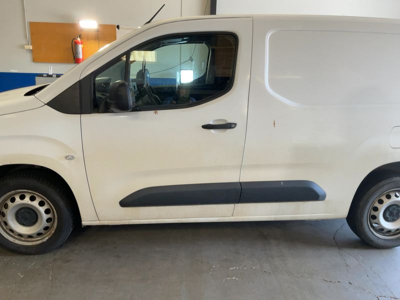 Peugeot Partner 1.5 Blue-HDi Premium L1 2020 – снимка на щета