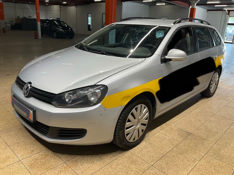 Volkswagen Golf VI 1.6 TDI Trendline 2011