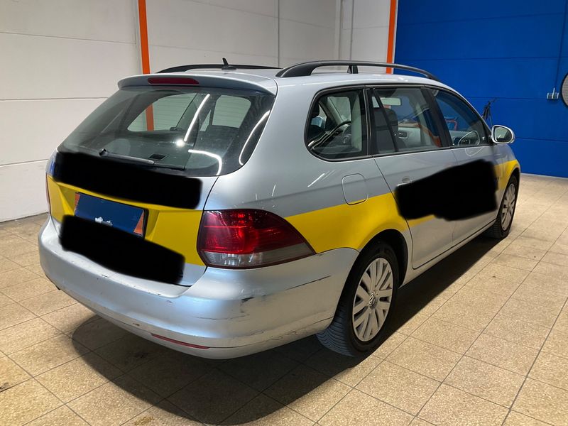 Volkswagen Golf VI 1.6 TDI Trendline 2011 – снимка 2