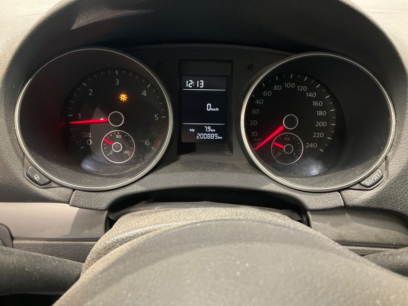 Volkswagen Golf VI 1.6 TDI Trendline 2011 – снимка 4