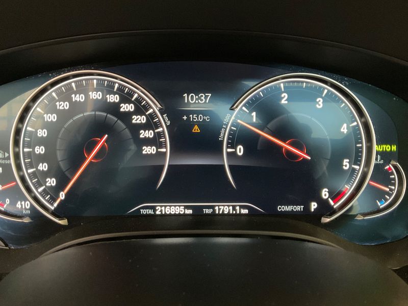 BMW 5er 540d xDrive Luxury Line 2017 – снимка 19