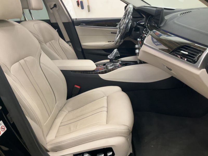 BMW 5er 540d xDrive Luxury Line 2017 – снимка 17