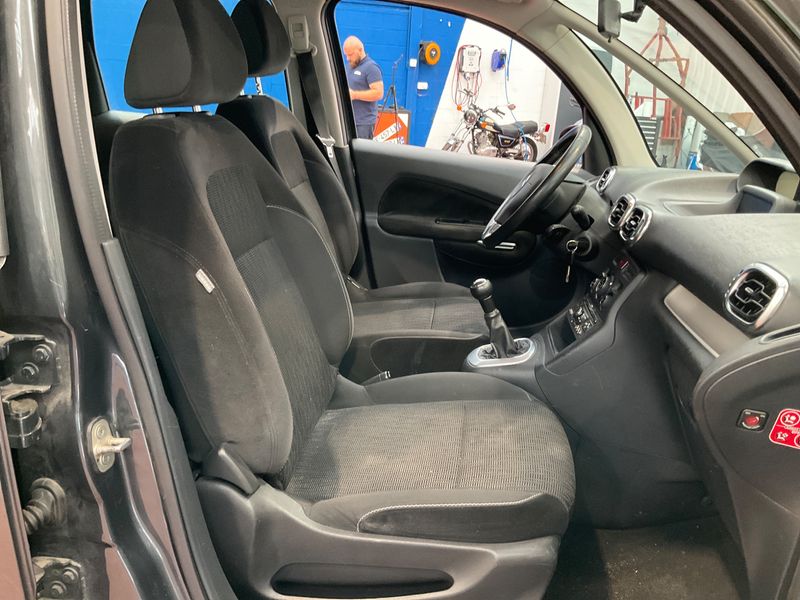 Citroen C3 Picasso 1.6 HDi Confort 2012 – снимка 3