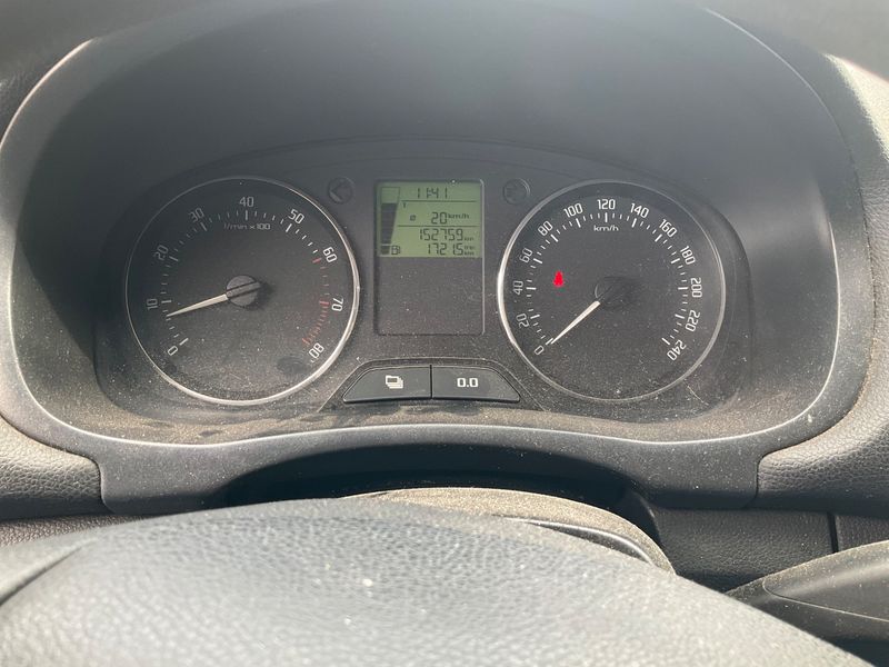 Skoda Fabia 1.2 TSI Ambition 2012 – снимка 4