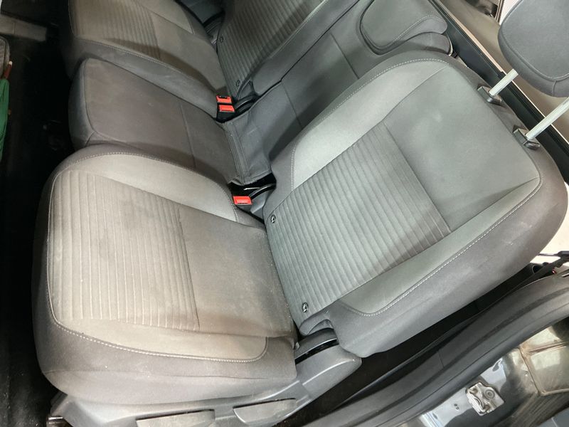 Ford Grand C-Max 1.5 TDCi Titanium 2017 – снимка 37