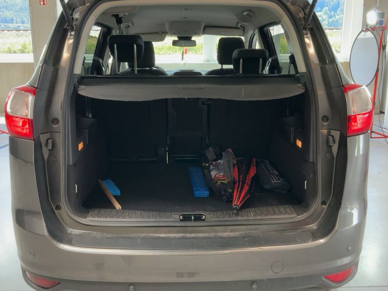 Ford Grand C-Max 1.5 TDCi Titanium 2017 – снимка 15