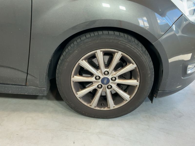 Ford Grand C-Max 1.5 TDCi Titanium 2017 – снимка 11
