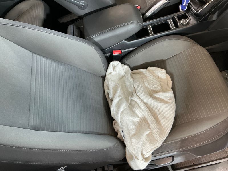 Ford Grand C-Max 1.5 TDCi Titanium 2017 – снимка 35