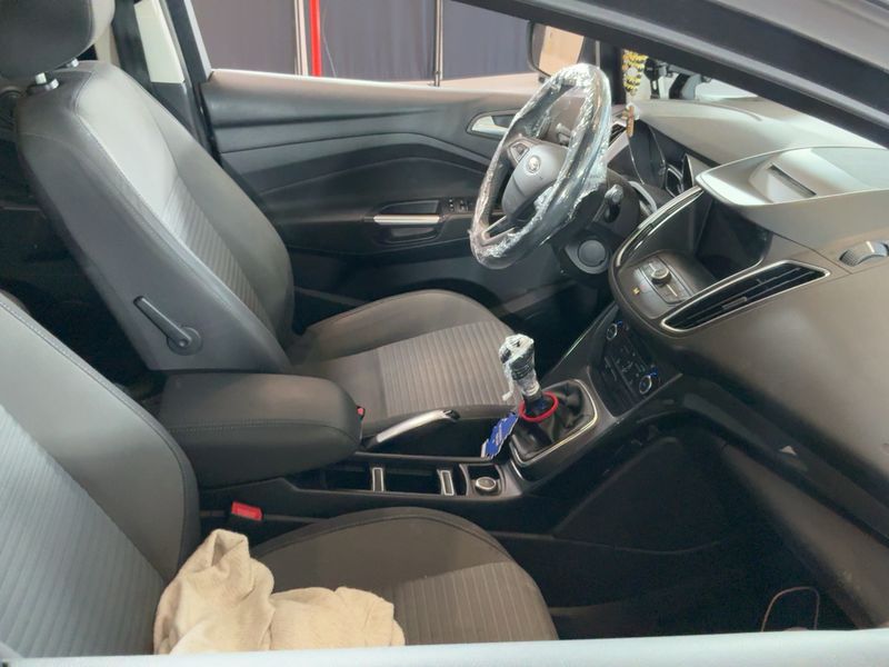 Ford Grand C-Max 1.5 TDCi Titanium 2017 – снимка 16