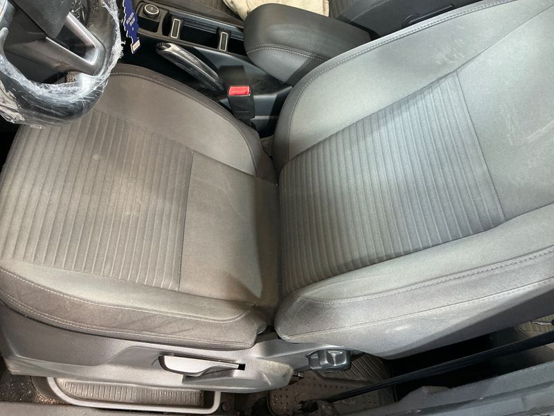Ford Grand C-Max 1.5 TDCi Titanium 2017 – снимка 42