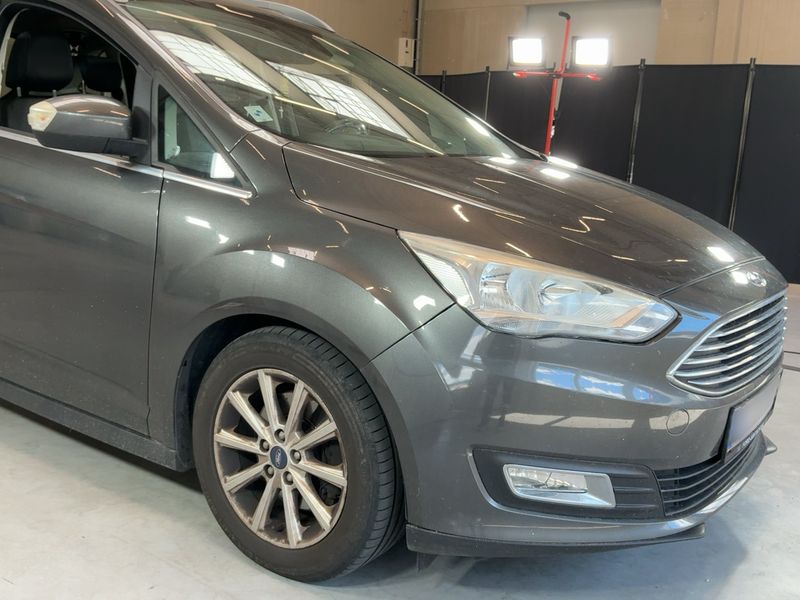 Ford Grand C-Max 1.5 TDCi Titanium 2017 – снимка 12