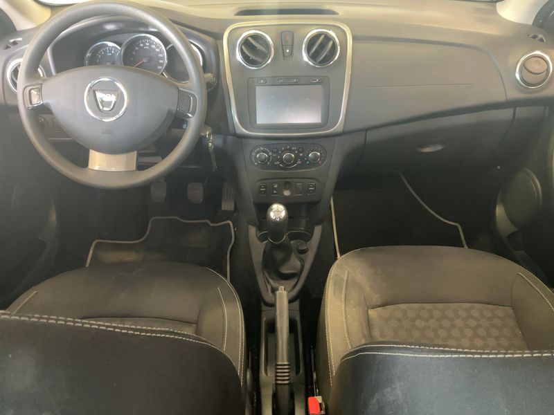 Dacia Sandero 1.2 Laureate 2015 – снимка 17