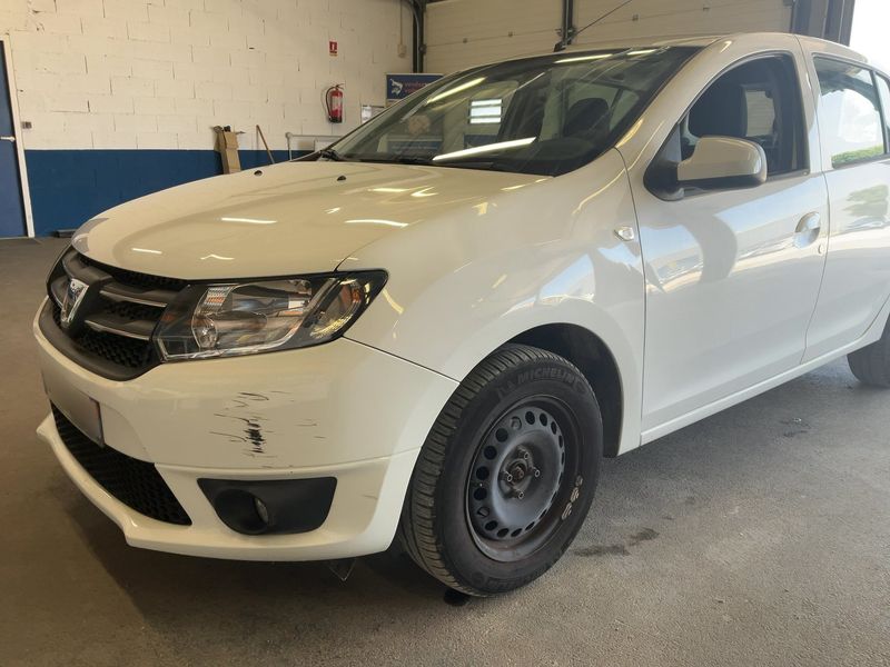 Dacia Sandero 1.2 Laureate 2015 – снимка 2