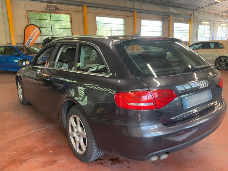 Audi A4 2.0 TDI 2010 – снимка 3