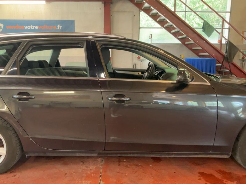 Audi A4 2.0 TDI 2010 – снимка 7