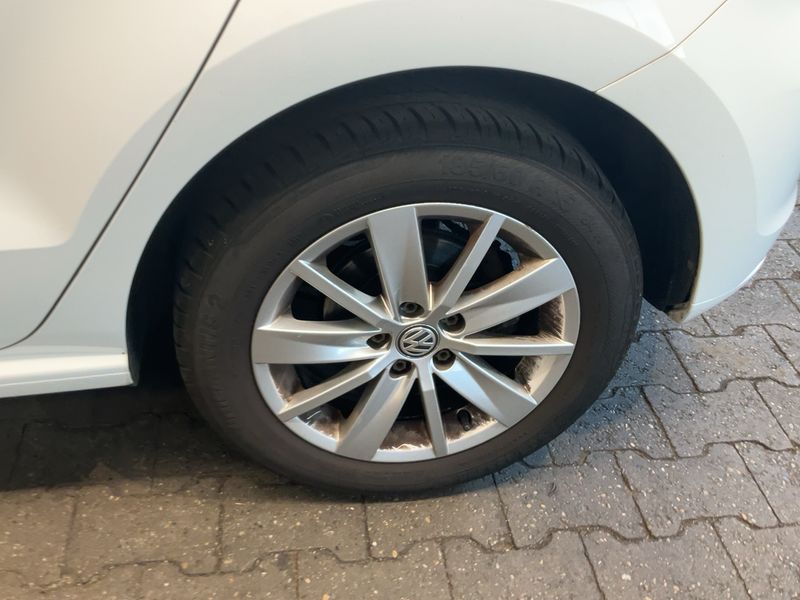 Volkswagen Polo 1.4 TDI Comfortline BlueMotion Tech 2015 – снимка 5