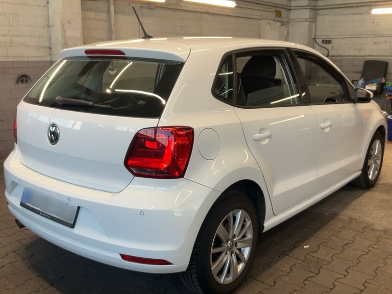 Volkswagen Polo 1.4 TDI Comfortline BlueMotion Tech 2015 – снимка 8