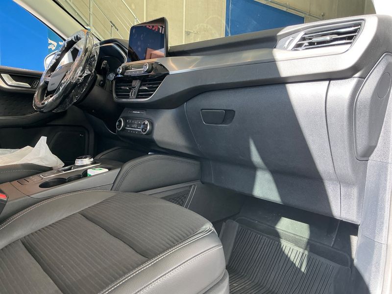 Ford Kuga 2.5 Plug-in Hybrid Titanium X 2021 – снимка 27