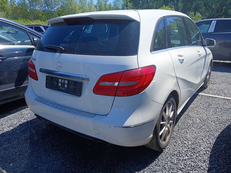 Mercedes-Benz B-Klasse B 180 2013 – снимка 5