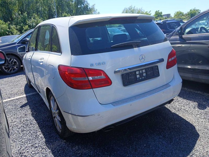 Mercedes-Benz B-Klasse B 180 2013 – снимка 3
