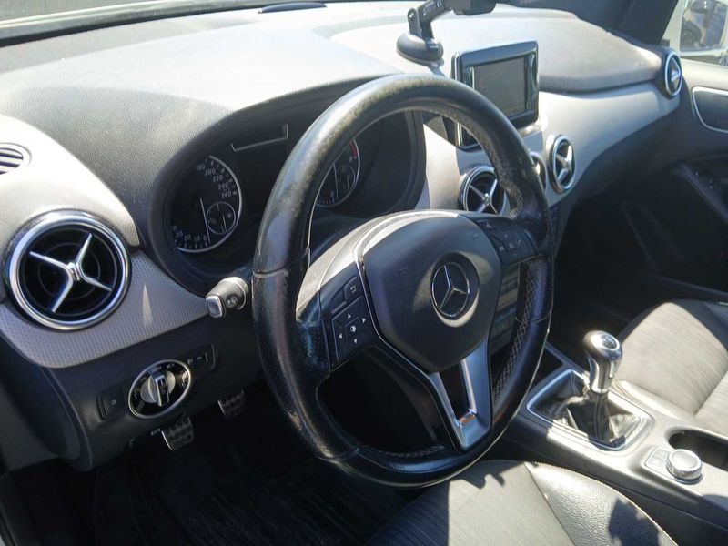 Mercedes-Benz B-Klasse B 180 2013 – снимка 40