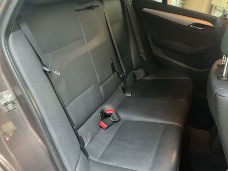 BMW X1 sDrive 20i Luxe 2012 – снимка 19
