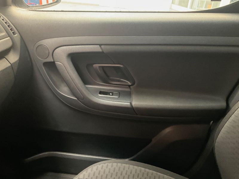 Skoda Roomster 1.2 TSI Style Plus Edition 2011 – снимка 6