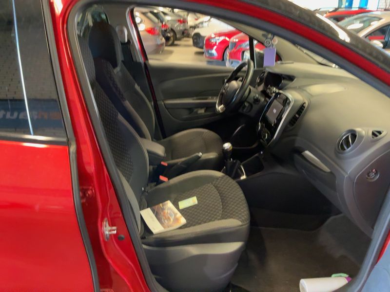 Renault Captur 0.9 Energy Zen 2018 – снимка 16