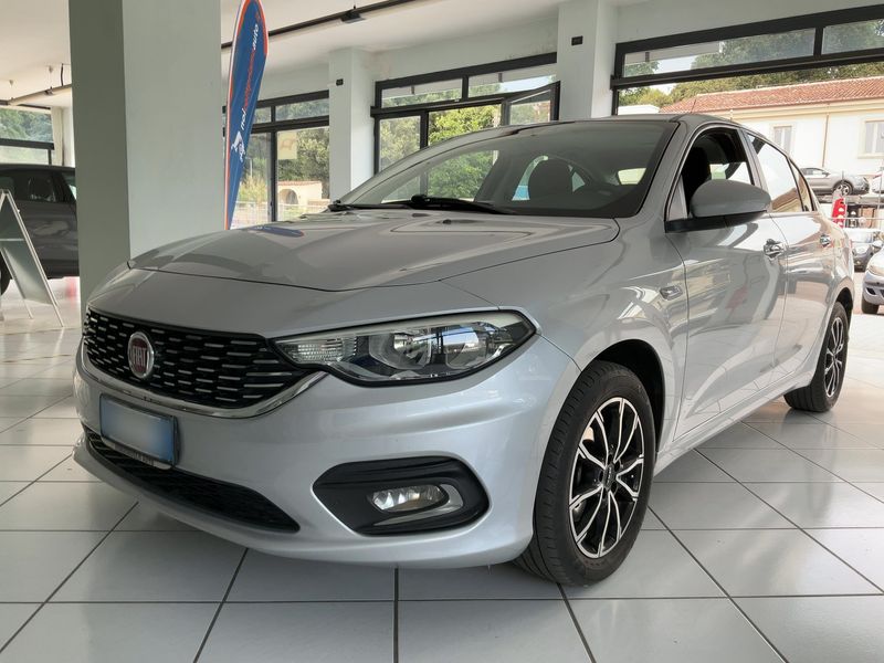 Fiat Tipo 1.3 M-Jet Easy 2017 – снимка 1