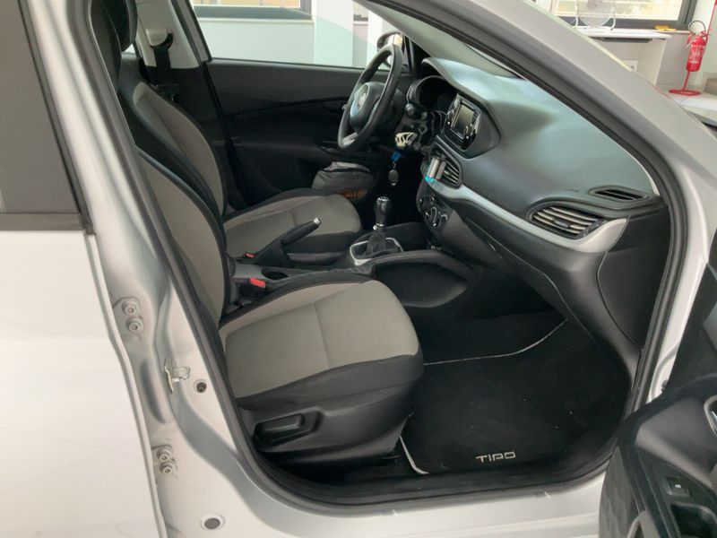 Fiat Tipo 1.3 M-Jet Easy 2017 – снимка 16