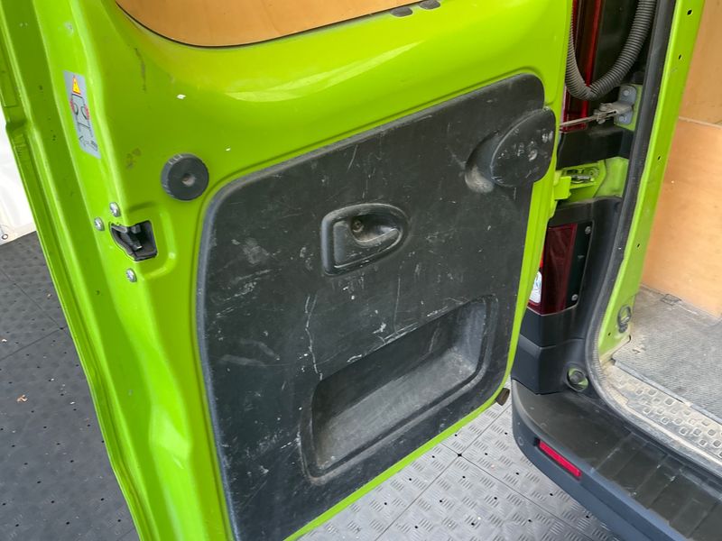 Renault Trafic 1.6 dCi Energy L2H1 2,9t Komfort 2018 – снимка 27