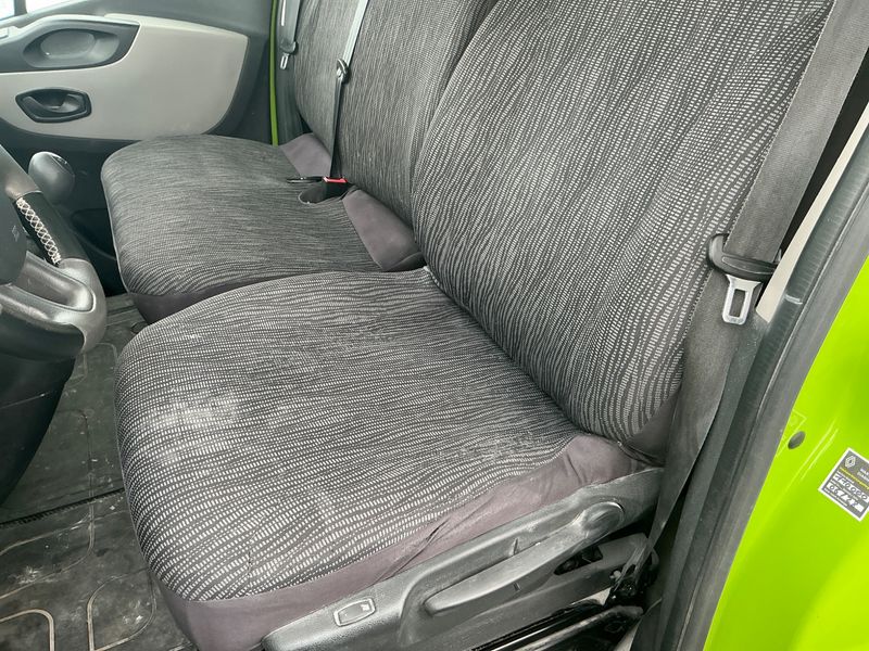 Renault Trafic 1.6 dCi Energy L2H1 2,9t Komfort 2018 – снимка 32