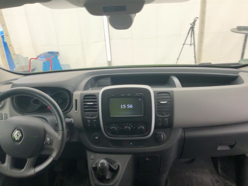 Renault Trafic 1.6 dCi Energy L2H1 2,9t Komfort 2018 – снимка 18