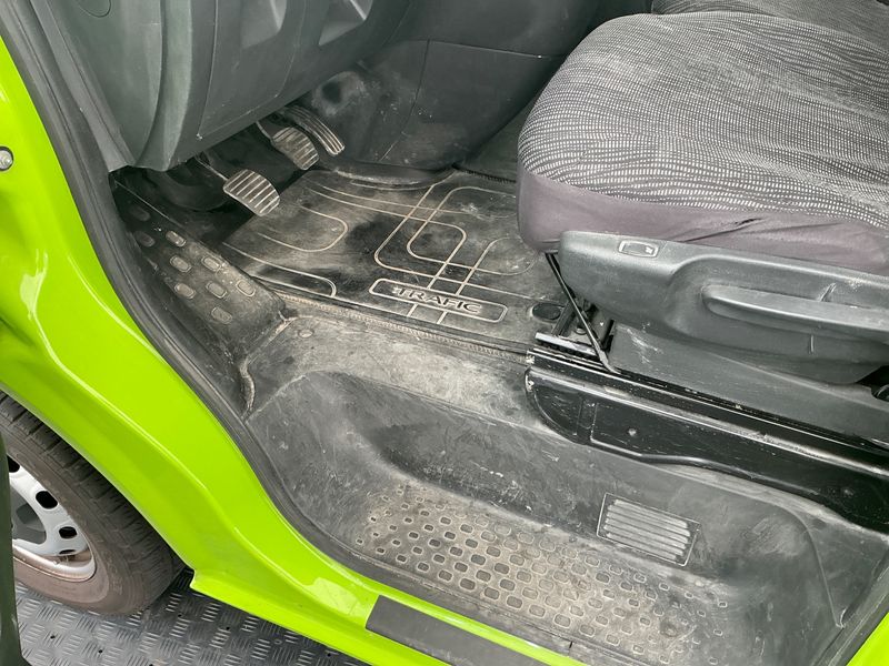 Renault Trafic 1.6 dCi Energy L2H1 2,9t Komfort 2018 – снимка 35