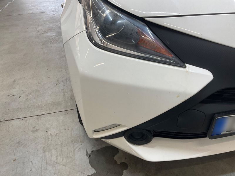 Toyota Aygo 1.0 X 2017 – снимка 21