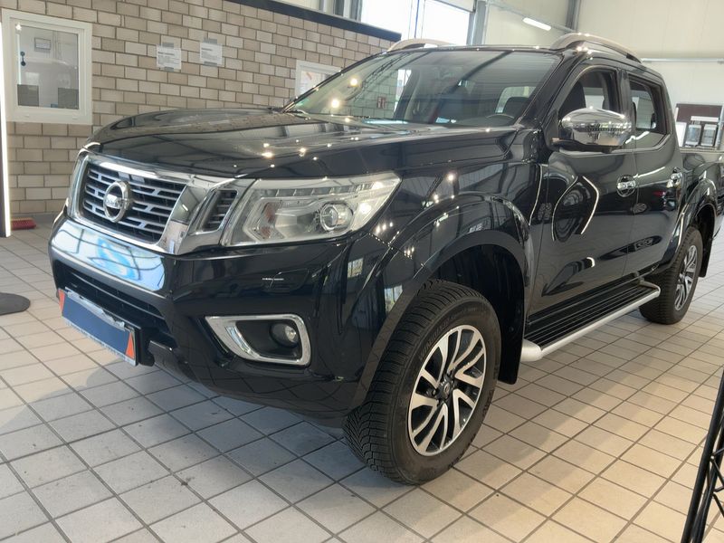Nissan NP300 Pick-up 2.3 dCi Tekna Double Cab 4x4 2018 – снимка 2