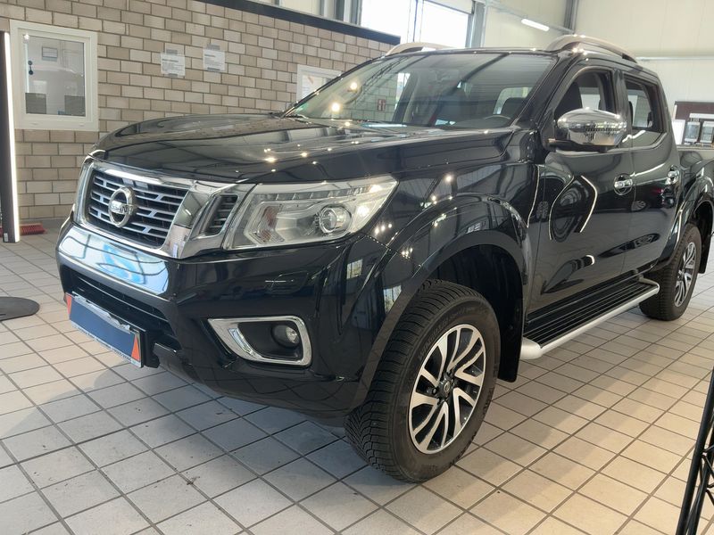 Nissan NP300 Pick-up 2.3 dCi Tekna Double Cab 4x4 2018 – снимка 1