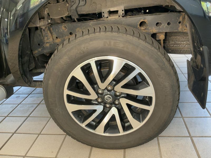 Nissan NP300 Pick-up 2.3 dCi Tekna Double Cab 4x4 2018 – снимка 5