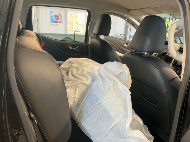 Nissan NP300 Pick-up 2.3 dCi Tekna Double Cab 4x4 2018 – снимка 20