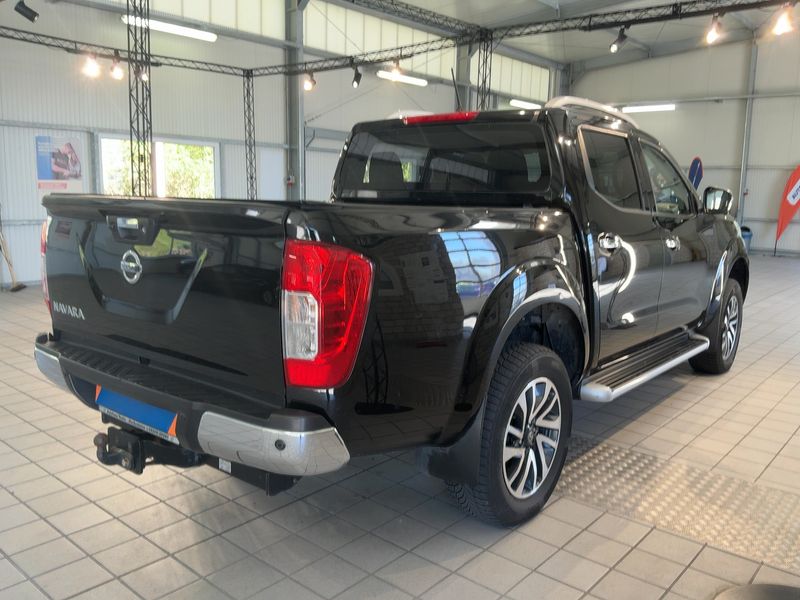 Nissan NP300 Pick-up 2.3 dCi Tekna Double Cab 4x4 2018 – снимка 8