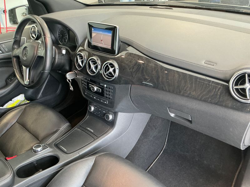 Mercedes-Benz B-Klasse B 200 2012 – снимка 27