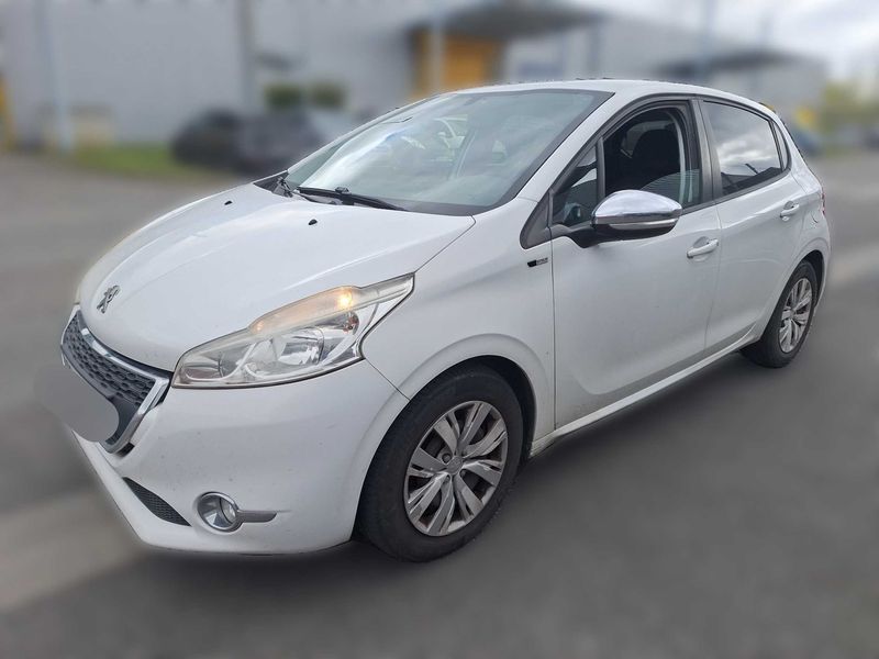 Peugeot 208 1.6 HDi Style 2015 – снимка 2
