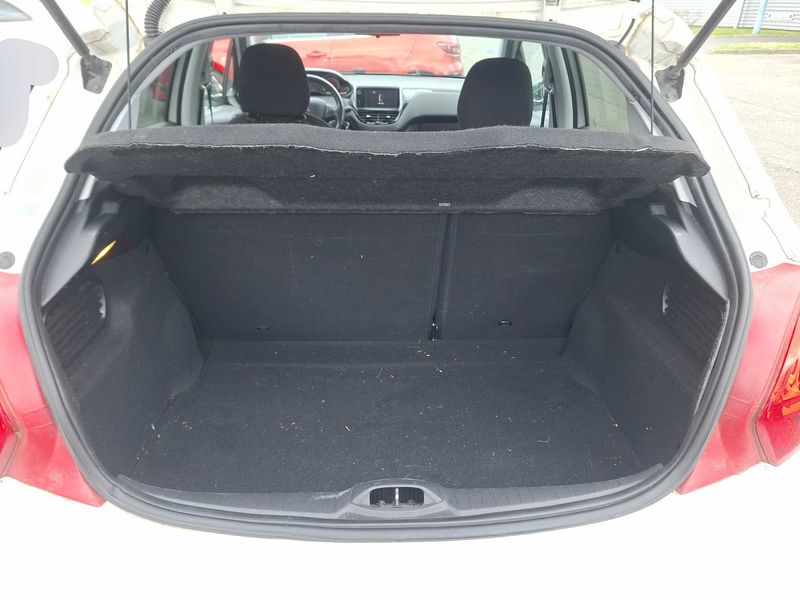 Peugeot 208 1.6 HDi Style 2015 – снимка 9