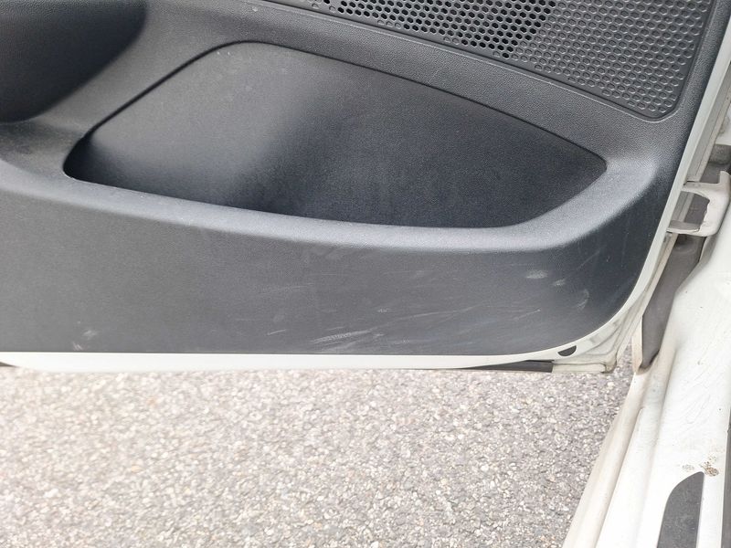 Peugeot 208 1.6 HDi Style 2015 – снимка 35
