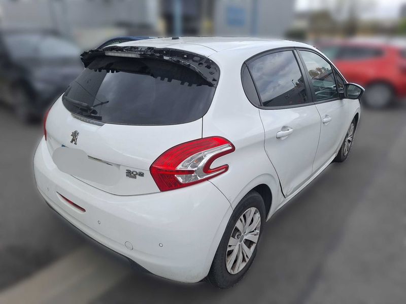 Peugeot 208 1.6 HDi Style 2015 – снимка 5