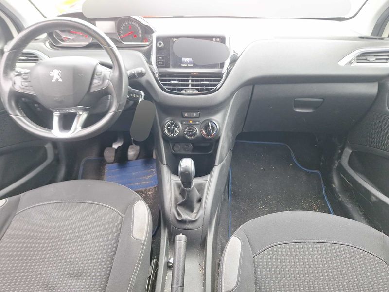 Peugeot 208 1.6 HDi Style 2015 – снимка 11