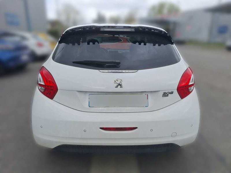 Peugeot 208 1.6 HDi Style 2015 – снимка 4