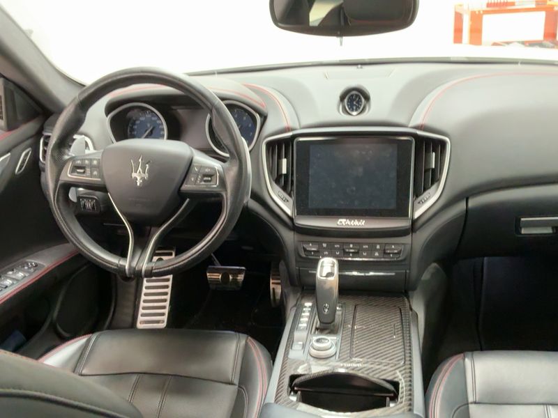 Maserati Ghibli 3.0 V6 TwinTurbo Gran Sport S Q4 2020 – снимка 17
